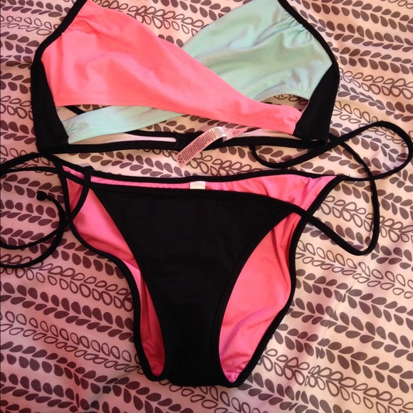 VS Pink Bikini