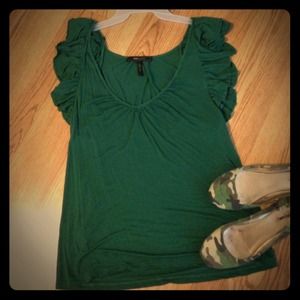 BCBG green top