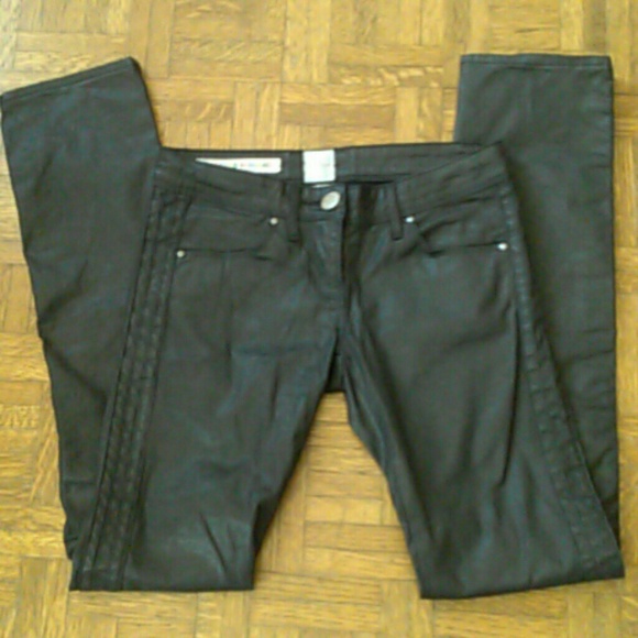 SOLD!!SASS & BIDE COATED BLACK SKINNY JEAN - 25/26