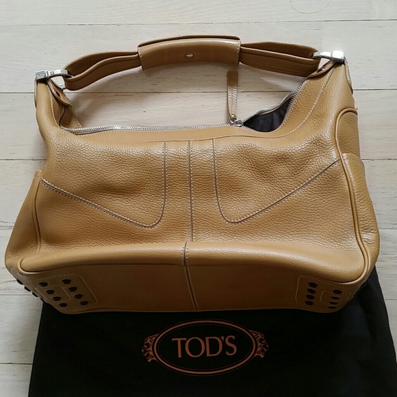 Tod's shoulder bag in a caramel brown - Picture 1 of 4