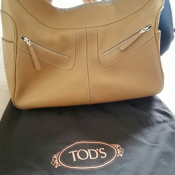 Tod's shoulder bag in a caramel brown - Picture 4 of 4