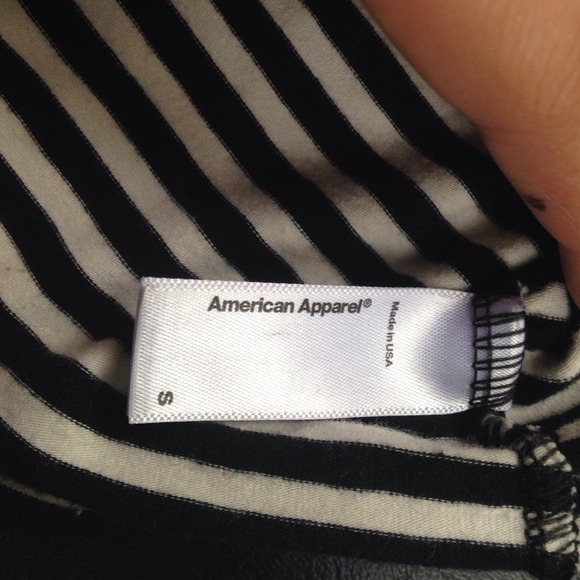 AA Turtleneck crop top 🚫sold on vinted🚫 - Picture 2 of 2