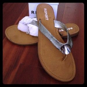 Report footwear size 8 slippers