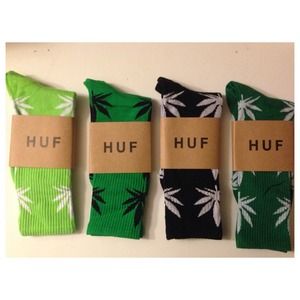 4 pairs of HUF socks