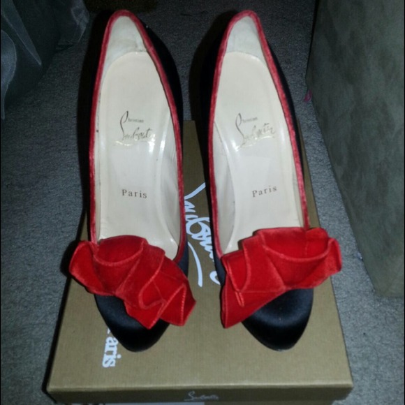Christian Louboutin sz37 satin pumps - Picture 2 of 3