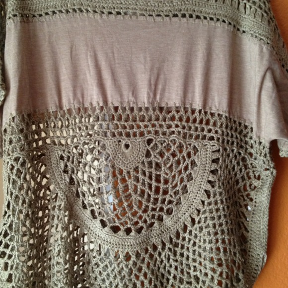 Crochet Top - Picture 3 of 4