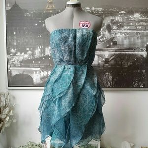 Robe Tulipe Noire Halston Heritage Taille 0 - Col Encoche - Neuf Sans étiquettes (parfait état)