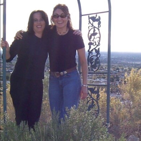 Meet your seller. I'm on the right.