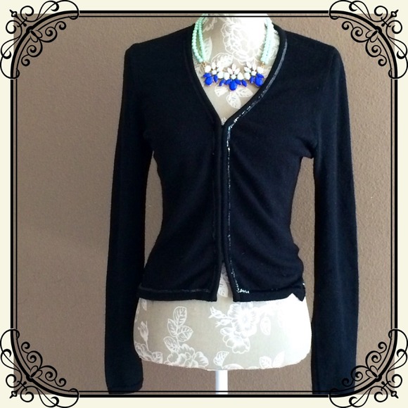 ♣️Sequin-lined lil black cardigan  ♣️