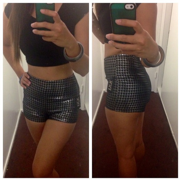 Silver Metallic Shorts 💋SOLD on Vinted 💋