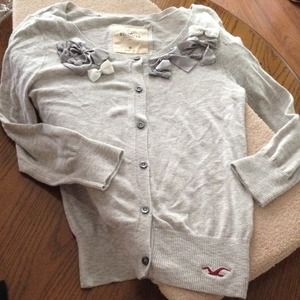 Lightweight. Lt grey hollister sweater