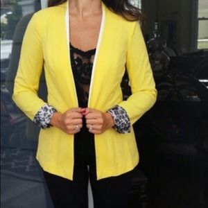 Ark & Co yellow blazer animal print lining