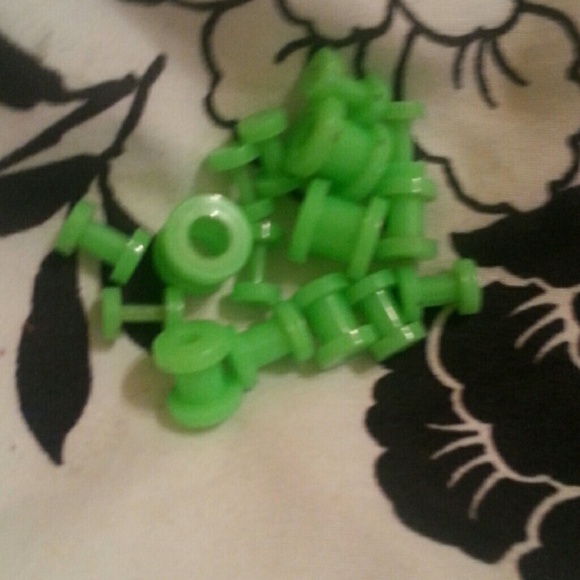 Bungel on Plugs/gages
