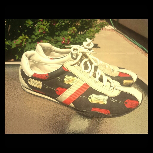 COACH TENNIS SHOES <3