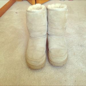 Ultimate short ugg