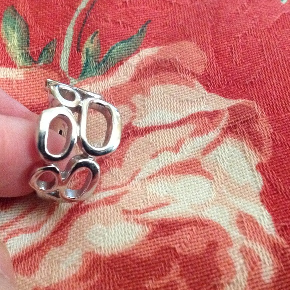 Sliver Circle Ring ***Sold*** - Picture 1 of 3