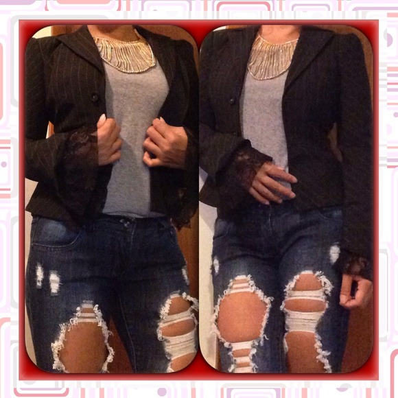 Sold in Bundle Deal-Super cute Distress Skinny - Picture 2 of 3