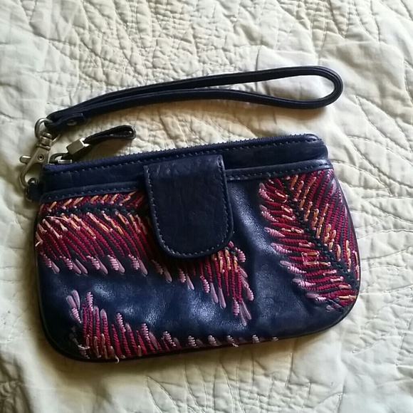 Fossil wallet/wristlet reserve for @kjmun12