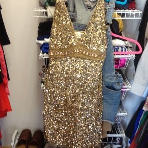 Gold sequin dress, hot!