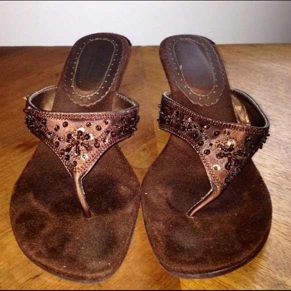 Brown sandals - Picture 1 of 3