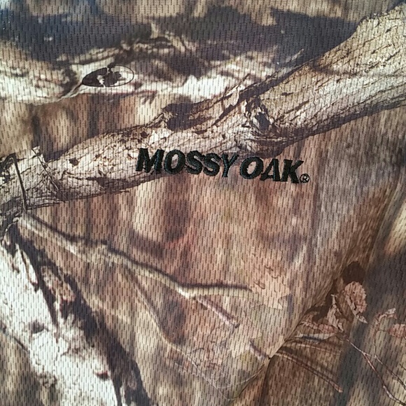 🔥TRADED🔥 Mossy Oak Shirt