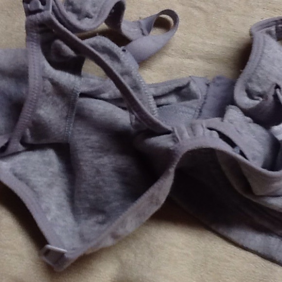 Grey breast feed bra - Picture 2 of 4