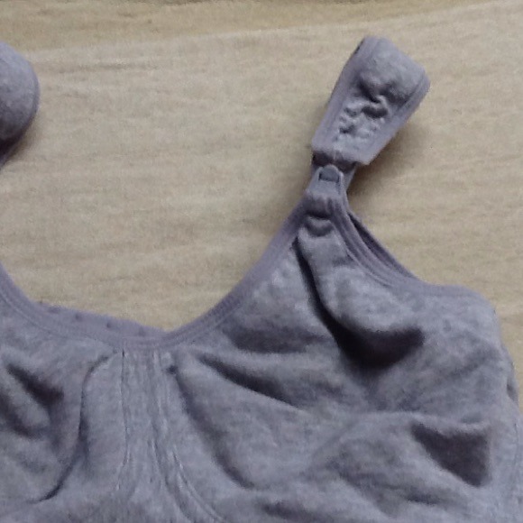 Grey breast feed bra - Picture 4 of 4