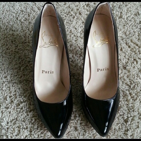 Christian Louboutin 37, size 7 black pumps
