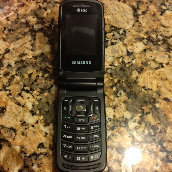 Samsung Rugby 2, AT&T wireless - Picture 2 of 3