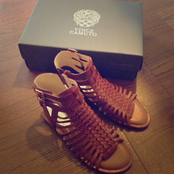 Vince Camuto Kensil Sandals