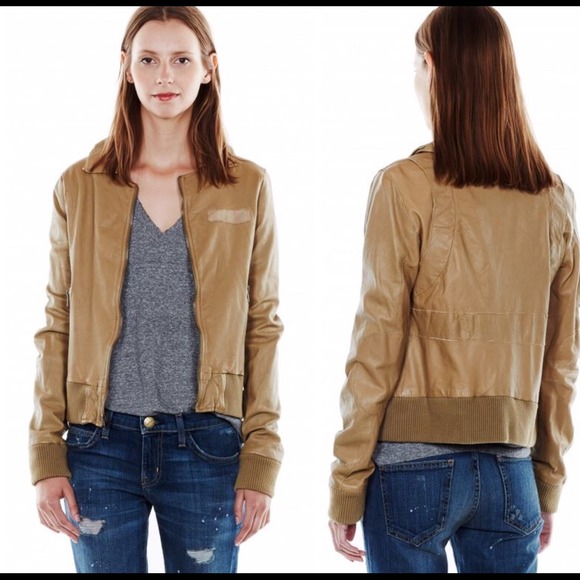 ➕sold➕Nwt currently $598 leather bomber - Picture 4 of 4