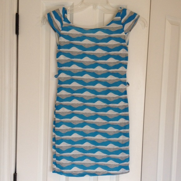 Cap sleeve mini dress