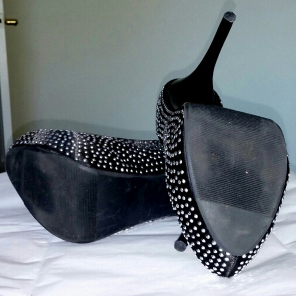 Studded heels - Picture 3 of 4