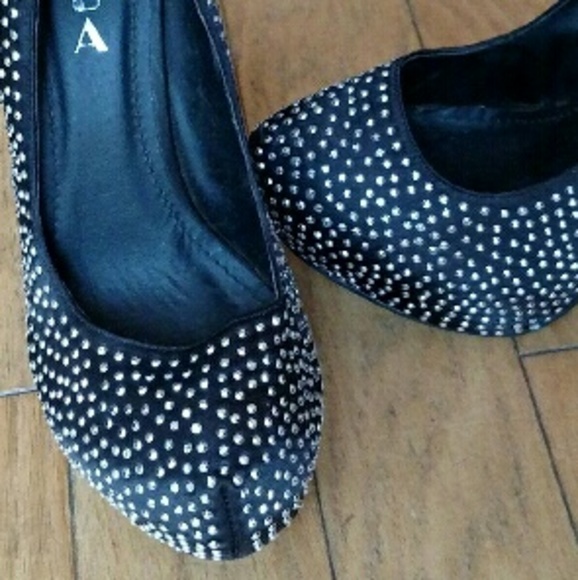 Studded heels - Picture 4 of 4