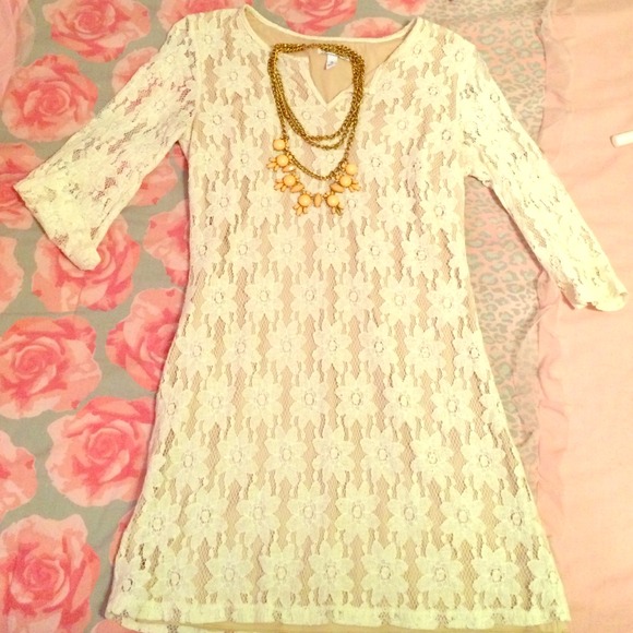 Lace Vintage Dress🍂🌻