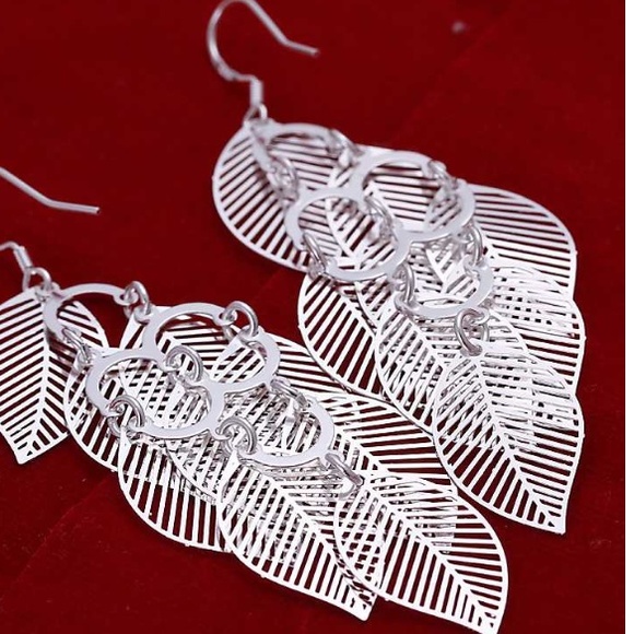 ✨HOST PICK✨NEW Sterling Silver Multi-Leaf Earrings - Picture 4 of 4