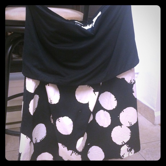 Dkny Tube top dress that's a skirt also!