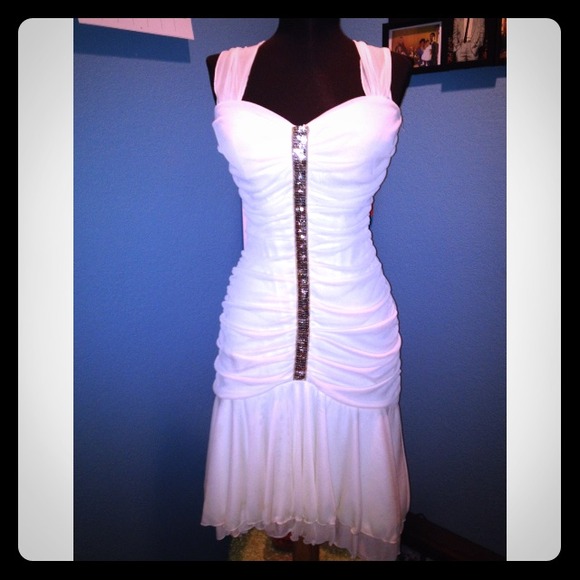 Marilyn Inspired Formal/Homecoming Dress - Picture 1 of 2