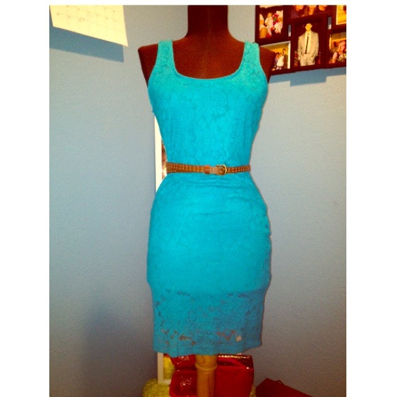 Lace Body Con Dress Tags Still Attached! - Picture 1 of 3
