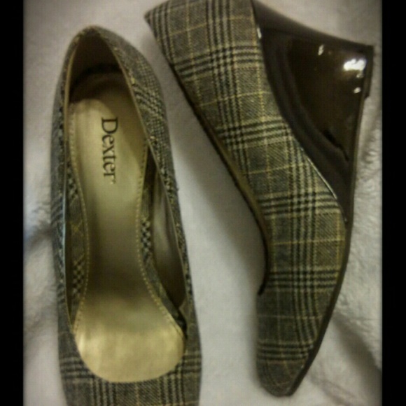 Plaid, round- toe, patent heeled wedges. - Picture 2 of 4