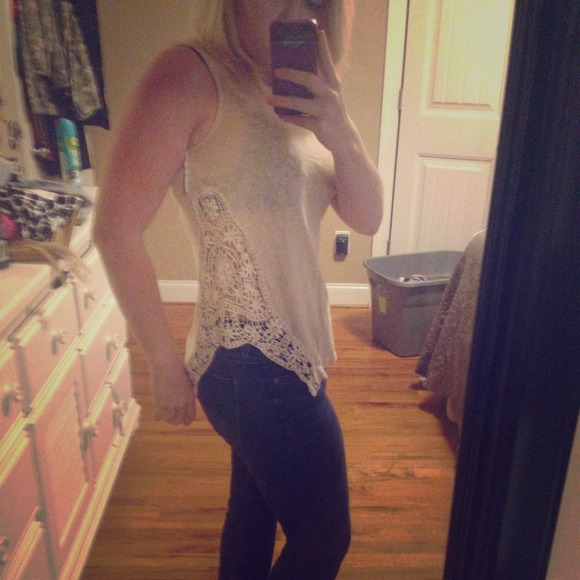 Lace detailed tank