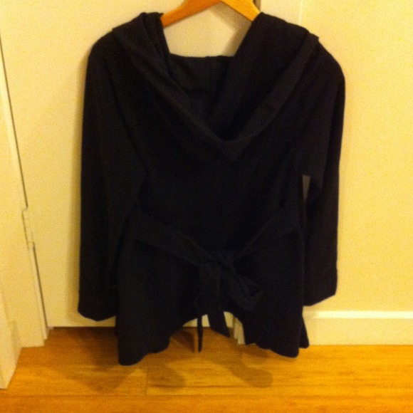 Old navy black, it's soft it's cotton