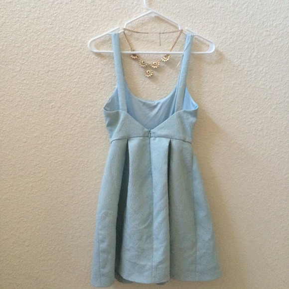 Zara baby blue dress - Picture 2 of 4
