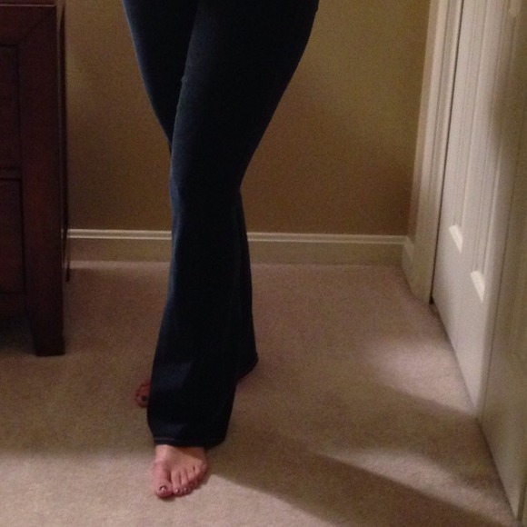 Dark wash denim jeans Gap 8L 1969 curvy boot cut