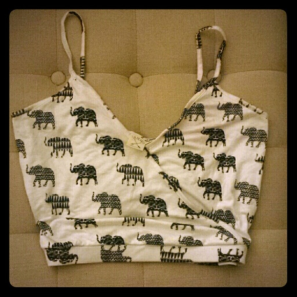 Pacific sunwear crop top (la hearts)