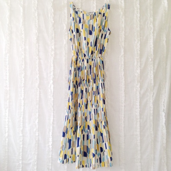 🚫SOLD🚫💛💙RETRO MIDI DRESS💙💛 - Picture 2 of 4