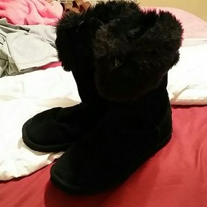 American Eagle fur top boots