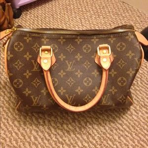 I am selling this knock off Louis Vuitton