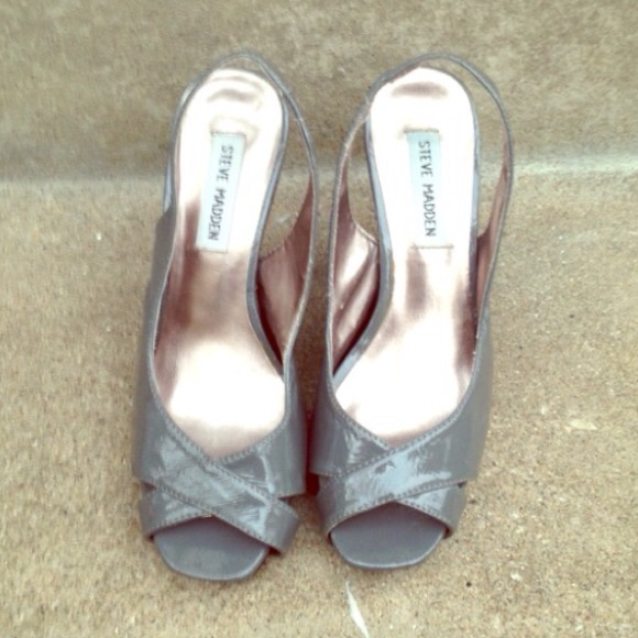 🤑CLEARANCE🔺Patent➕Gray Steve Madden Peep Toe Slingback🔻PRICED 2 GO - Picture 4 of 4