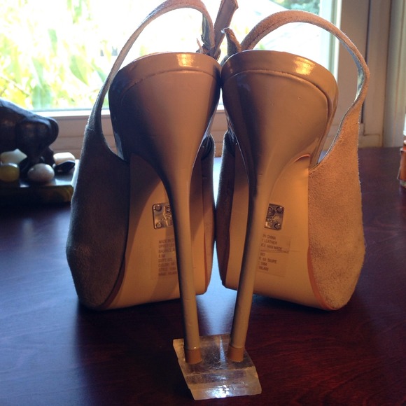 🤑SALE•Slingback Peep-toe Stilettos by Bakers - Picture 2 of 4